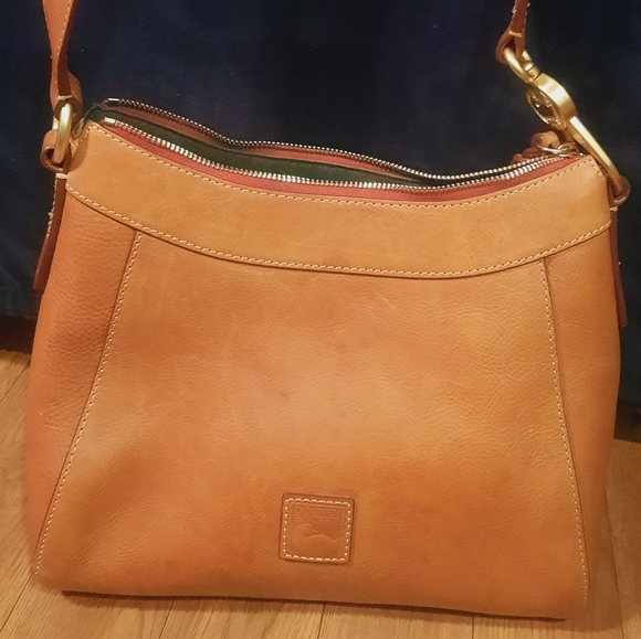 SOLD Dooney & Bourke CASSIDY Hobo - Picture 2 of 16